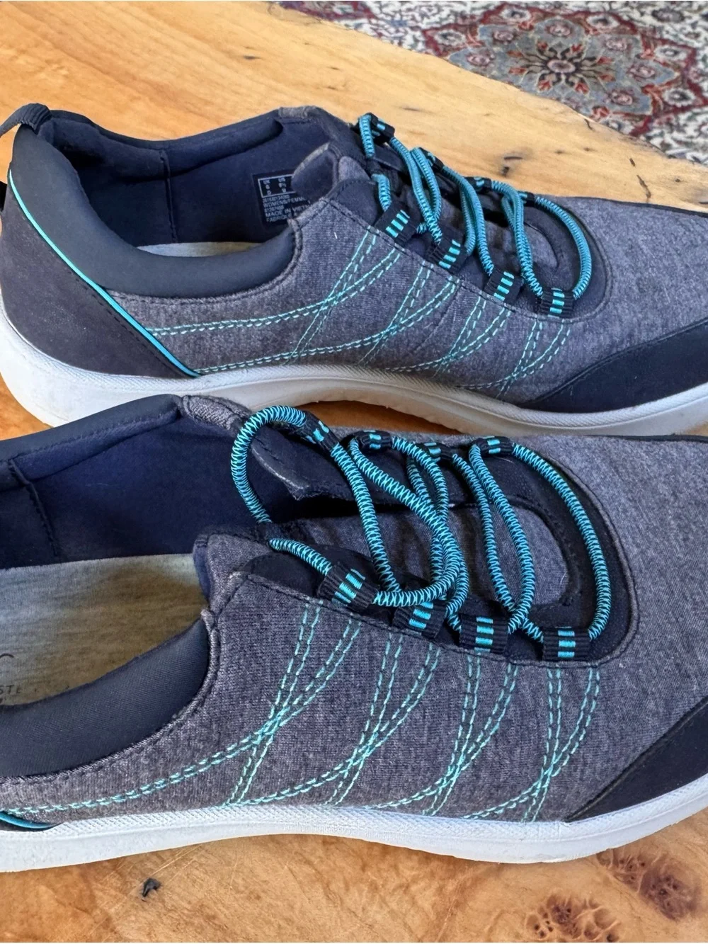 Clarks Women’s Gray Slip-On Sneakers with Teal Accents, Size 8 Medium